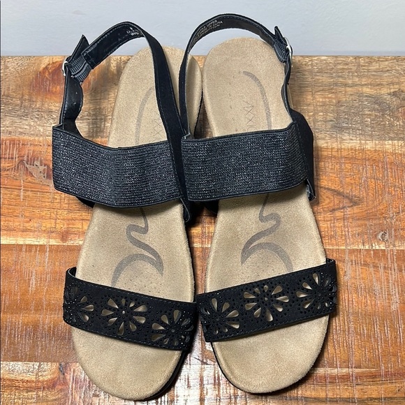 Black Elastic Wedge Sandals, Women’s 9 - Picture 3 of 6